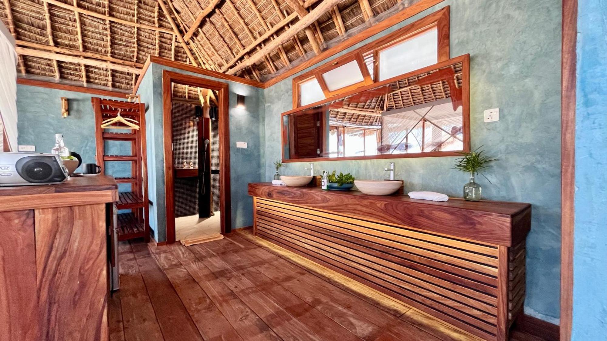 Tiki Beach Club & Resort (Adults Only) Bwejuu Extérieur photo