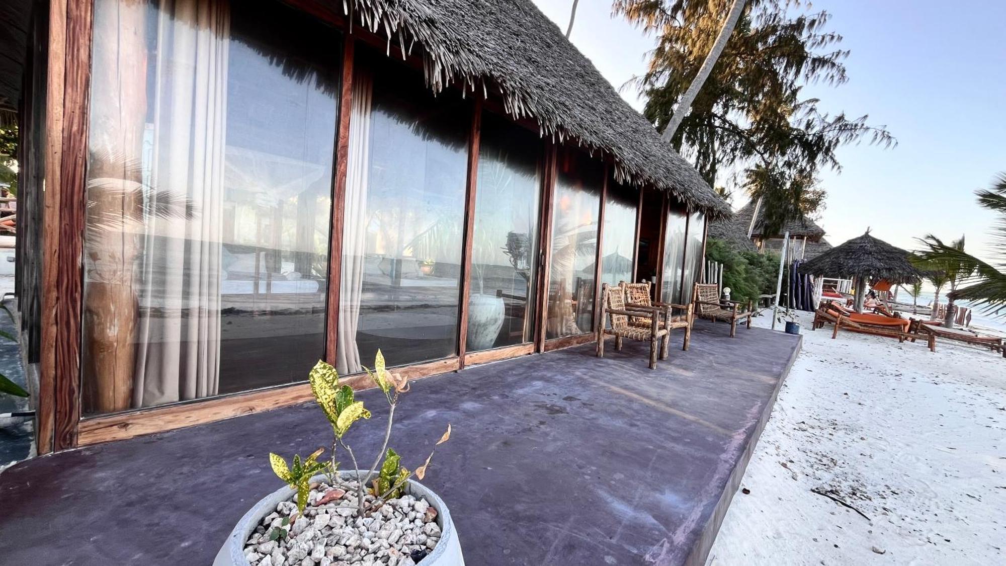 Tiki Beach Club & Resort (Adults Only) Bwejuu Extérieur photo