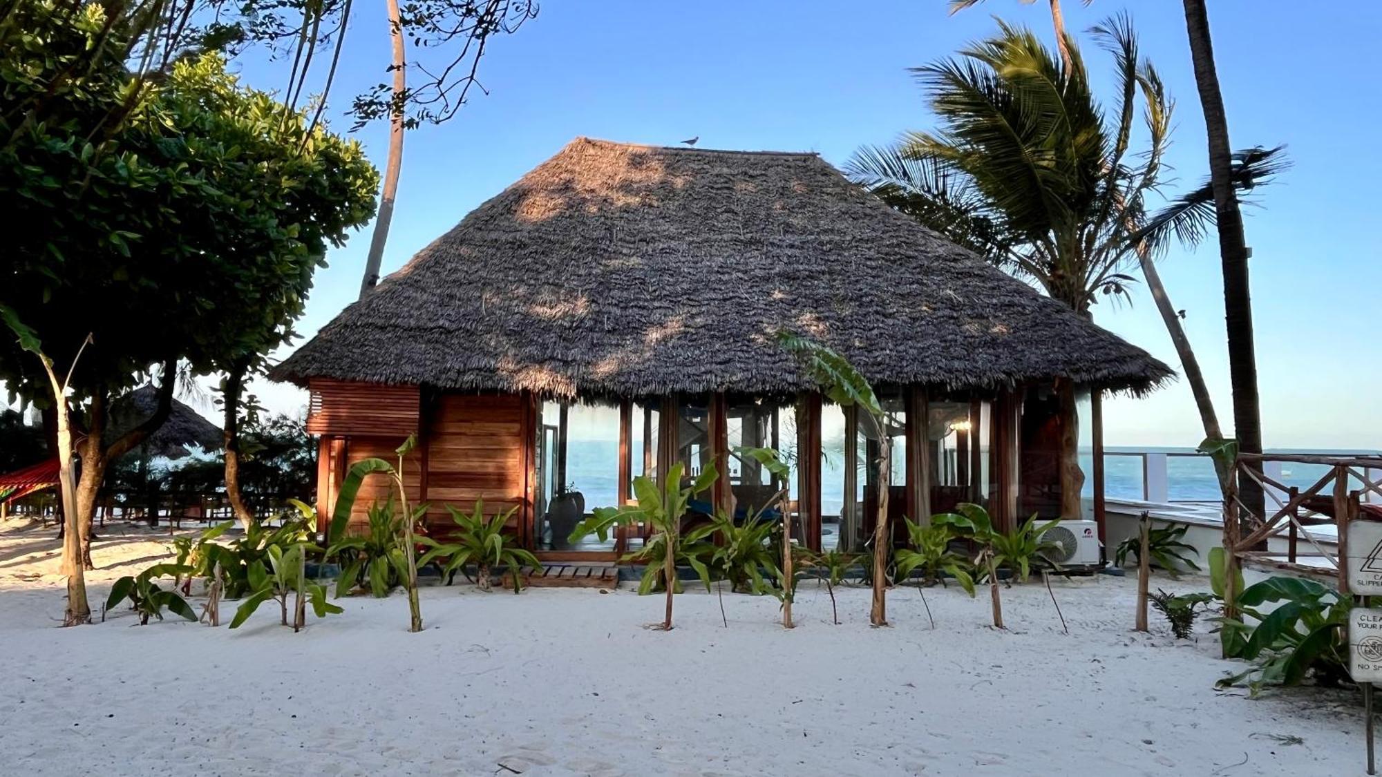 Tiki Beach Club & Resort (Adults Only) Bwejuu Extérieur photo